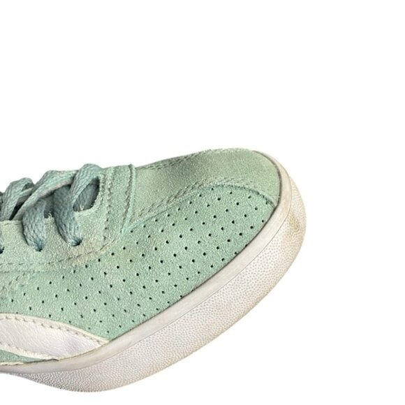 Reebok Men's Mint Green Classic Royal Alperez Suede Casual Shoes - Picture 8 of 10